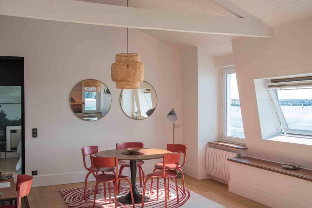 Dinard, Tres Bel Appartement***** Avec Vue Sur Mer Luaran gambar